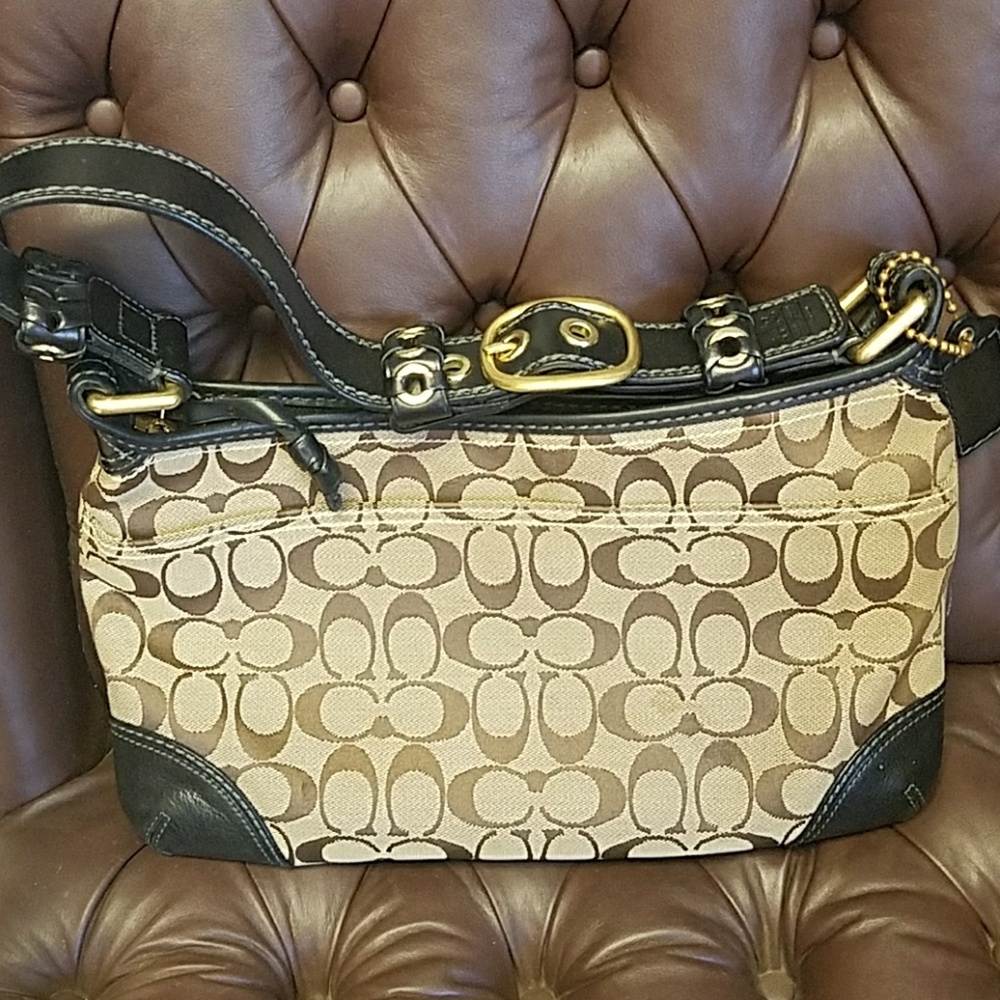 Coach Signature Purse